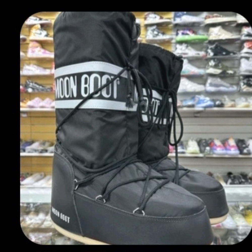 Moon Boot Black Snow Boots